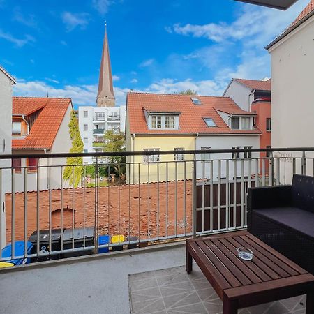 Altstadtbude 27 - Modernes Apartment In Historischer Altstadt Rostock Esterno foto
